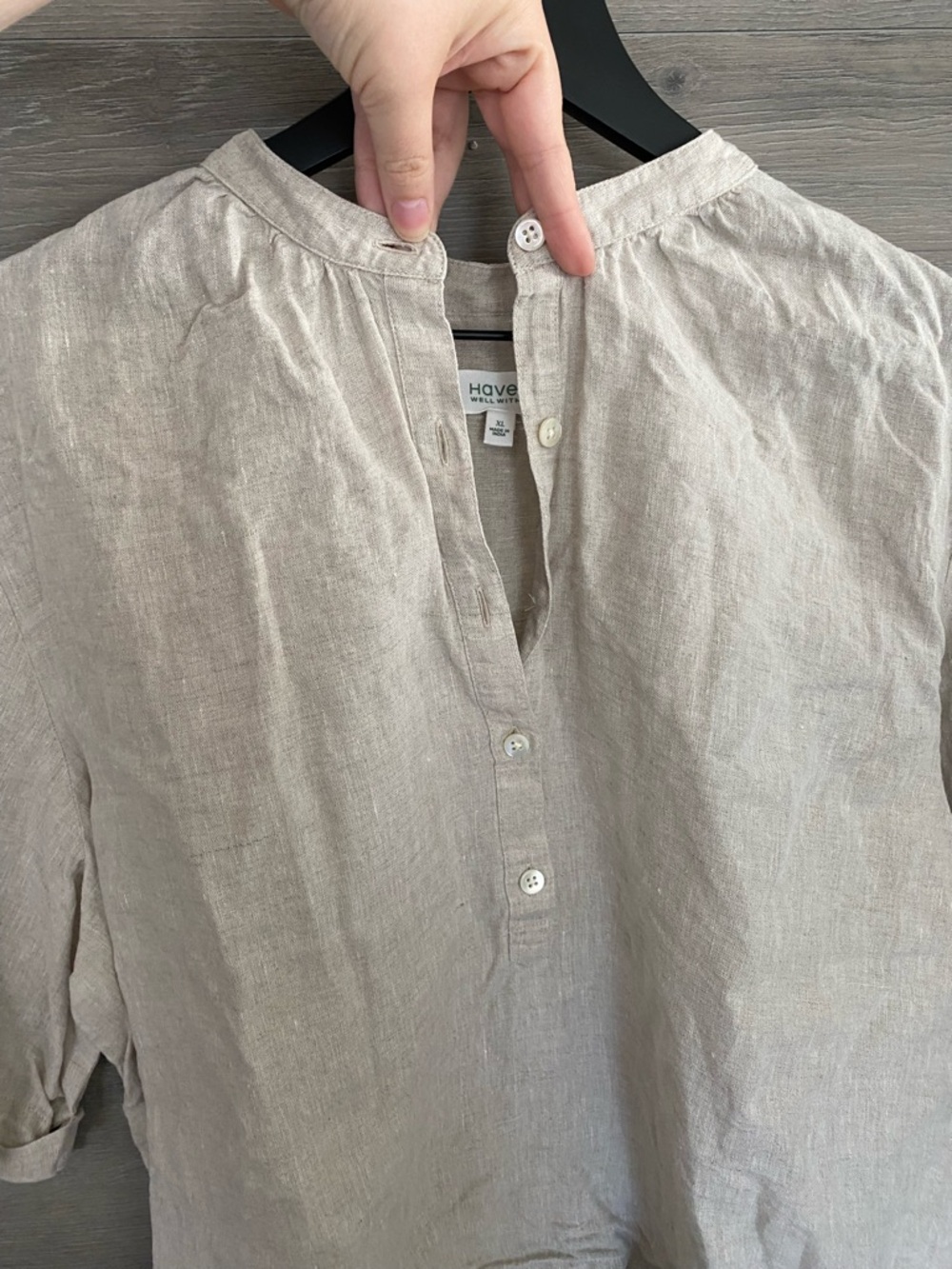 Haven Well Within Linen Cuff Sleeve Top - Picture 3 of 6